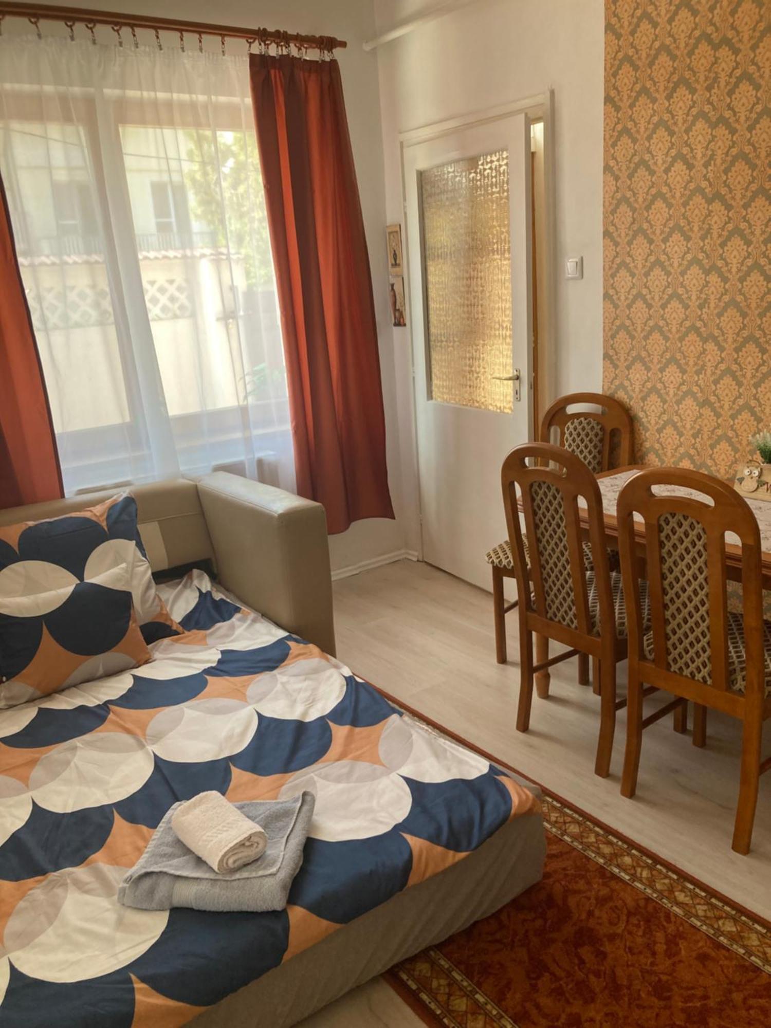 Appartement Tavaszpart Vendeghaz à Szeged Extérieur photo
