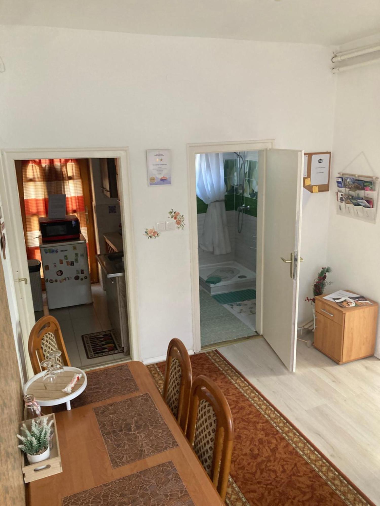 Appartement Tavaszpart Vendeghaz à Szeged Extérieur photo